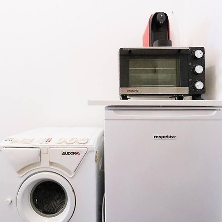 Urban Capsule Apartment - Near Mariahilfer Strasse ウィーン エクステリア 写真