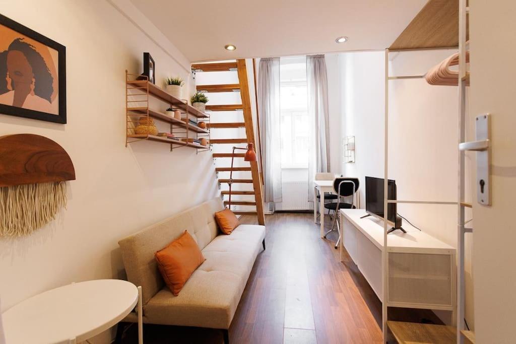 Urban Capsule Apartment - Near Mariahilfer Strasse ウィーン エクステリア 写真