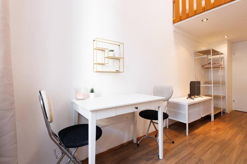 Urban Capsule Apartment - Near Mariahilfer Strasse ウィーン エクステリア 写真
